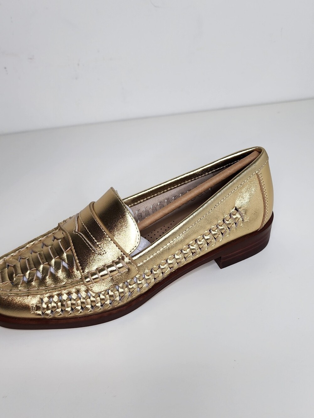Giani Bernini Metallic Gold Woven Womens Penny Loafers Size 5
